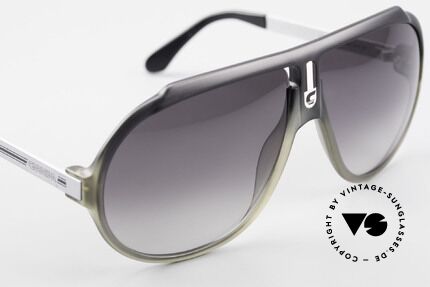 Carrera 5512 80er Miami Vice Sonnenbrille, ungetragenes Modell mit Sonnengläsern in grau-Verlauf, Passend für Herren