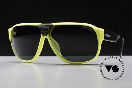 Carrera 5431 80er Sportsonnenbrille Alpin, 1x Ultrasight braun & 1x Ultrasight grün (100% UV), Passend für Herren
