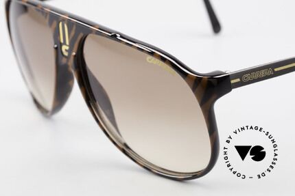Carrera 5424 Aviator Sportsonnenbrille 80er, funktional und stilvolle Lifestyle-Brille zugleich, Passend für Herren
