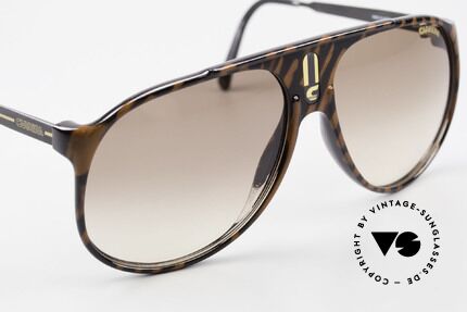 Carrera 5424 Aviator Sportsonnenbrille 80er, tolles Rahmenmuster (in einer Art Edelholz-Optik), Passend für Herren