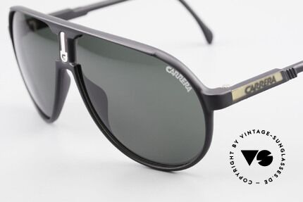 Carrera 5407 80er Sport Pilotensonnenbrille, daher auch ideal für Sportaktivitäten geeignet!, Passend für Herren