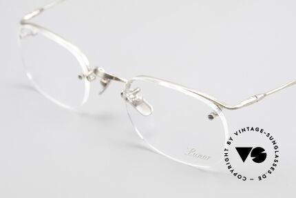 Lunor Classic One Halb Rahmenlose Vintage Brille, bekannt für den W-Steg und die schlichten Formen, Passend für Herren und Damen