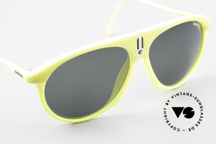 Carrera 5427 80er Sportsonnenbrille Unisex, sehr interessantes Rahmenmuster mit 'Gitter-Effekt', Passend für Herren und Damen