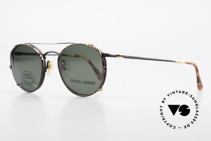 Giorgio Armani 132 Clip On Panto Sonnenbrille, schwarze Fassung mit Clip-On in 'kastanienbraun', Passend für Herren Giorgio Armani 132 Clip On Panto Sonnenbrille, schwarze Fassung mit Clip-On in 'kastanienbraun', Passend für Herren
