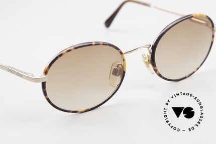 Giorgio Armani 235 Ovale Vintage Sonnenbrille, ungetragen (wie alle unsere 80er Jahre DesignKlassiker), Passend für Herren und Damen
