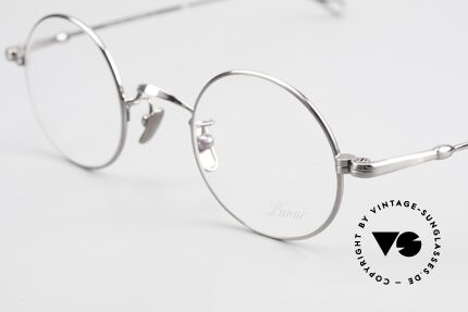 Lunor V 110 Runde Lunor Metallbrille Titan, Modell V110 = zeitlose Brille für Damen und Herren, Passend für Herren und Damen Lunor V 110 Runde Lunor Metallbrille Titan, Modell V110 = zeitlose Brille für Damen und Herren, Passend für Herren und Damen