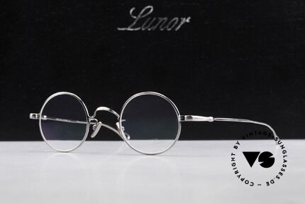 Lunor V 110 Runde Lunor Metallbrille Titan, Größe: medium, Passend für Herren und Damen Lunor V 110 Runde Lunor Metallbrille Titan, Größe: medium, Passend für Herren und Damen