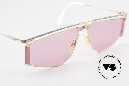 Cazal 235 Pinke Titanium Vintage Brille, ungetragen (wie alle unsere 90er vintage Titan-Brillen), Passend für Herren und Damen