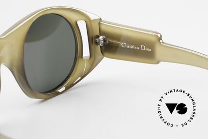 Christian Dior C61 Alte 70er Optyl Sonnenbrille, der GRÜNLICHE Farbton wirkt auf den Fotos BRÄUNLICH, Passend für Herren und Damen