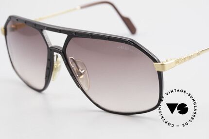 Alpina M6 Rare 80er Vintage Sonnenbrille, schwarz/gold: schwarze Blende; schwarze Schrauben, Passend für Herren und Damen