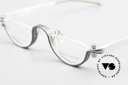 ProDesign 9902 Gail Spence Designer Brille, N°ONE getragen in "Jagd auf Roter Oktober", 1990, Passend für Herren und Damen