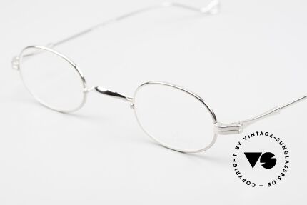 Lunor II 08 Kleine Ovale Brille Platin, bekannt für den W-Steg und die schlichten Formen, Passend für Herren und Damen