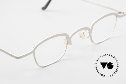 Theo Belgium Armes 90er Jahre Vintage Theo Brille, ungetragenes Theo-Exemplar für die, die sich trauen, Passend für Herren und Damen