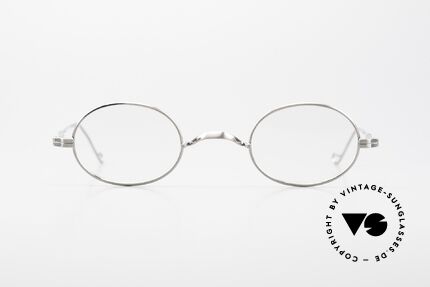 Lunor II 10 Ovale Metallbrille Antik Silber, Vollrand in 'antik-silber' mit zusätzlichem Schutzlack, Passend für Herren und Damen Lunor II 10 Ovale Metallbrille Antik Silber, Vollrand in 'antik-silber' mit zusätzlichem Schutzlack, Passend für Herren und Damen