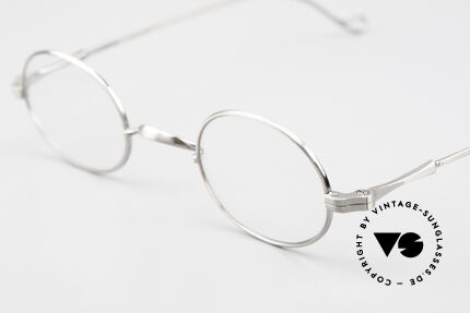 Lunor II 10 Ovale Metallbrille Antik Silber, Brillen-Design in Anlehnung an frühere Jahrhunderte, Passend für Herren und Damen Lunor II 10 Ovale Metallbrille Antik Silber, Brillen-Design in Anlehnung an frühere Jahrhunderte, Passend für Herren und Damen