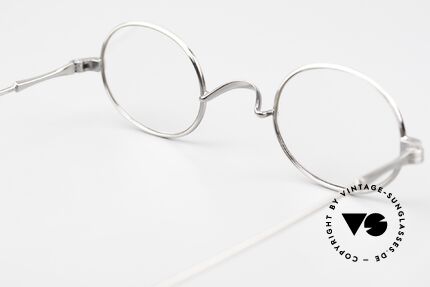 Lunor II 10 Ovale Metallbrille Antik Silber, Größe: small, Passend für Herren und Damen Lunor II 10 Ovale Metallbrille Antik Silber, Größe: small, Passend für Herren und Damen