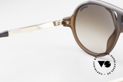 Carrera 5512 80er Don Johnson Sonnenbrille, sehr massiv, dennoch komfortabel dank OPTYL-Material, Passend für Herren