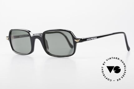 Giorgio Armani EA512 Sonnenbrille Damen Und Herren, klassisch schwarze Fassung mit goldenem GA Logo, Passend für Herren und Damen