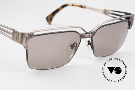 Alain Mikli 5665 / 010 Markante Vintage Brille Titanium, ungetragen; wie all unsere vintage Sonnenbrillen, Passend für Herren und Damen