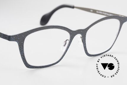 Theo Belgium Mille 62 Gepunktetes Rahmenmuster, ungetragen; wie alle unsere vintage Theo Brillen, Passend für Herren und Damen