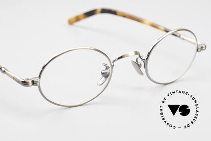 Lunor VA 100 Ovale Lunor Brille Antik Gold, eine ovale Fassung mit Nasenpads aus reinem Titan, Passend für Herren und Damen