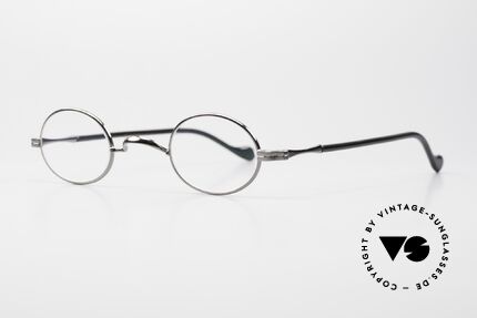Lunor II A 04 Sehr Kleine Brille Oval Gunmetal, sehr schlichte Form mit W-Steg und in 'GUNMETAL', Passend für Herren und Damen