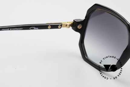 Cazal 639 Old School 80er Sonnenbrille, Sonnengläser in grau-Verlauf; 100% UV Protection, Passend für Herren