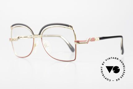 Cazal 240 Alte 80er Brille Für Damen, tolle Rahmenkonstruktion in rot, gold, schwarz, Passend für Damen