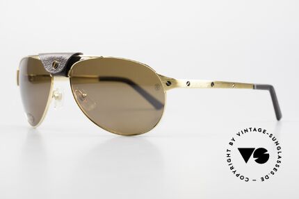 Cartier Santos Dumont Piloten Sonnenbrille Leder, Mod. T8200571, Gelbgold gebürstet, 58x16x130, Passend für Herren Cartier Santos Dumont Piloten Sonnenbrille Leder, Mod. T8200571, Gelbgold gebürstet, 58x16x130, Passend für Herren