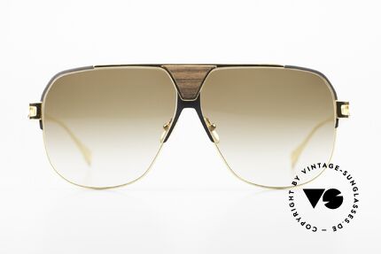 Maybach The Player I Titanbrille 24kt Gold Holz, kostbare 24kt gelbgold-plattierte Titanium-Fassung, Passend für Herren