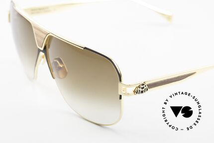 Maybach The Player I Titanbrille 24kt Gold Holz, inspiriert am weltberühmten MB Automobil-Interieur, Passend für Herren