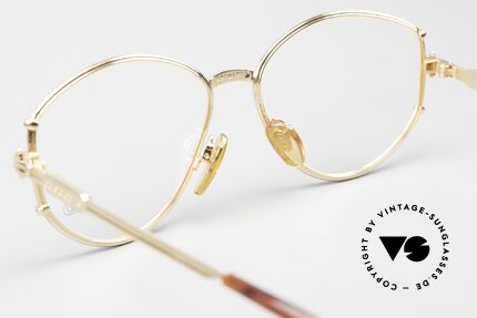 Gerald Genta New Classic 07 Außergewöhnliche Damenbrille, wirklich außergewöhnliche Form; etwas sehr Besonderes, Passend für Damen