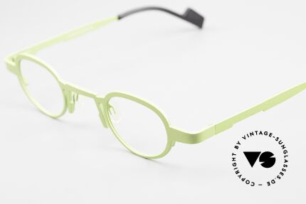 Theo Belgium Max Damen & Herrenbrille Titan, sehr interessante Farbe in grasgrün, Eye-Catcher, Passend für Herren und Damen