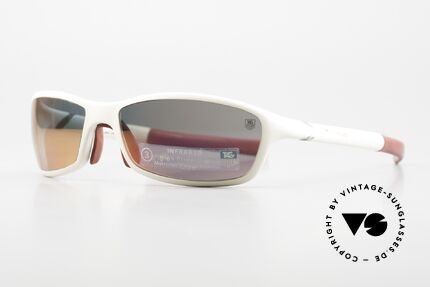 Tag Heuer 6006 27 Grad Sport Sonnenbrille, Brillen-Bügel werden im 27° Winkel eingeklappt, Passend für Herren