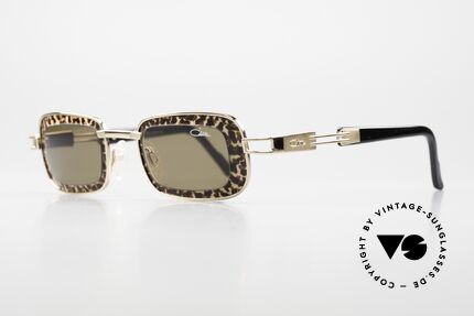 Cazal 913 Eckige Leoparden-Brille, schwarz/matt-goldener Rahmen; Leoparden-Optik, Passend für Damen