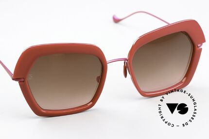 Caroline Abram Warda Sehr Feminine Sonnenbrille, ungetragenes Exemplar aus dem Jahre 2018; Vertu, Passend für Damen