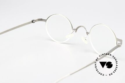 Lindberg 7005 Strip Titanium Runde Titanium Brille Unisex, minimalistisch = ohne Schrauben, Nieten oder Lötungen!, Passend für Herren und Damen