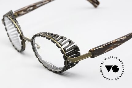 JF Rey New Black Hingucker Damenbrille, ein echter Eye-Catcher für alle, die sich trauen ;), Passend für Damen