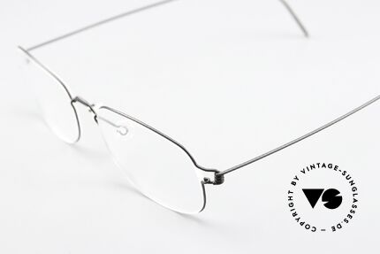Lindberg Jupiter Air Titan Rim Titan Brille Klassisch Unisex, extrem stabile Fassung, flexibel & elastisch, und nur 3g, Passend für Herren und Damen