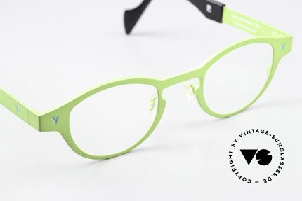 Theo Belgium Seventeen Titanium Brille In Mintgrün, ungetragen; wie alle unsere vintage Theo Brillen, Passend für Herren und Damen
