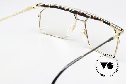 Cazal 752 Noch Designed By Cari Zalloni, ungetragen (wie alle unsere vintage CAZAL Brillen), Passend für Herren