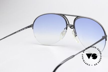Porsche 5627 90er Halbrand Sonnenbrille, Sonnengläser in blau-Verlauf mit 100% UV Schutz, Passend für Herren