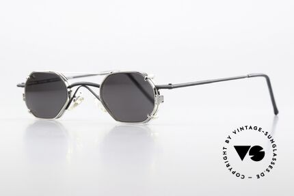 Christian Roth 2401 Kleine Brille Mit Sonnenclip, eckige Metallbrille: Glashöhe 29mm, Glasbreite 40mm, Passend für Herren und Damen