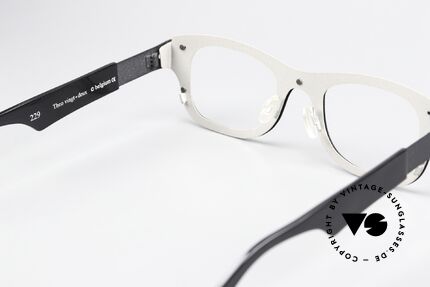 Theo Belgium Vingt Deux Zweifarbige Designerbrille, die Vollrandfassung kann beliebig verglast werden, Passend für Herren und Damen