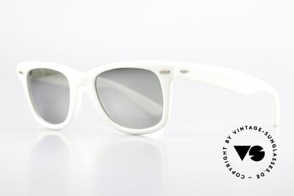 Ray Ban Wayfarer I USA Silber Verspiegelt B&L, weißer Rahmen mit silber verspiegelten Gläsern, Passend für Herren und Damen