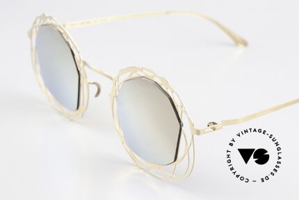 Mykita Nita Spektakuläres Brillendesign, grandioser Farbcode 291 = 'Champagne Gold / Flash', Passend für Damen