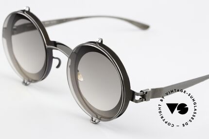 Mykita Fedor Spektakuläre Sonnenbrille, Farbcode 232 = Shiny Graphite / Grey Gradient Lens, Passend für Herren und Damen