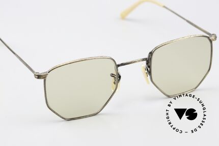 Oliver Peoples OP17 Gläser Verdunkeln Bei Sonne, ungetragen mit selbabdunkelnden ZEISS Sonnengläsern, Passend für Herren und Damen