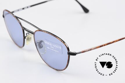 Giorgio Armani 605 Sonnenbrillen Klassiker 90er, mit Sonnengläsern in einem kräftigen Blau; 100% UV, Passend für Herren