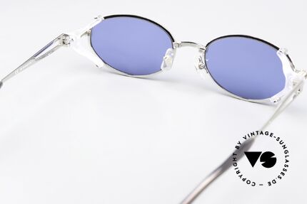 Jean Paul Gaultier 56-0035 Ovale 90er Titan Sonnenbrille, mit blau getönten Sonnengläsern für 100% UV Schutz, Passend für Herren und Damen